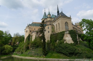 Conozcamos el hermoso castillo Bojnice en Eslovaquia