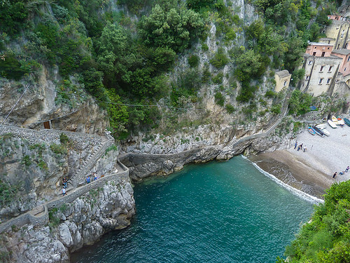 Furore y su espectacular fiordo en plena Costa Amalfitana