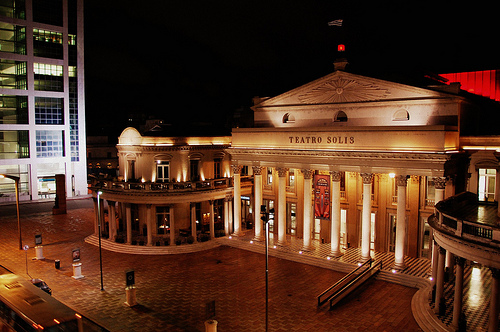 Conozcamos el hermoso teatro Solís en Montevideo