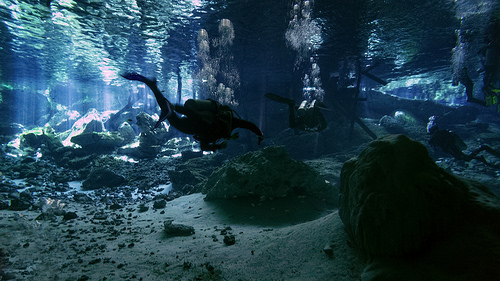 Cenote Dos Ojos 4