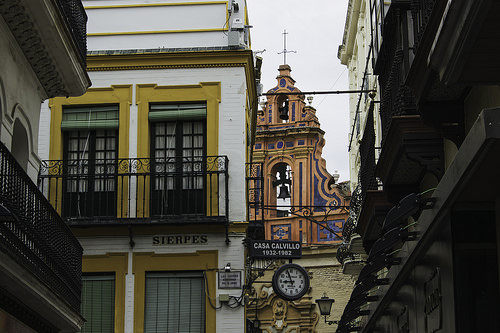Recorremos la calle Sierpes de Sevilla, “una calle con mucho arte”