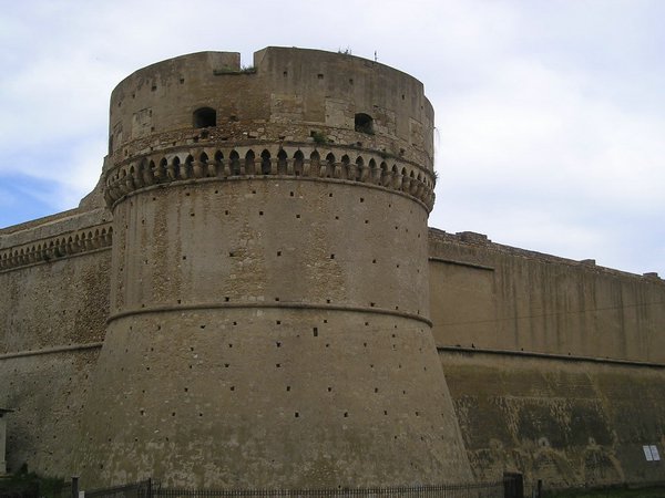 crotona 4