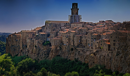 El encanto medieval de Pitigliano en Italia