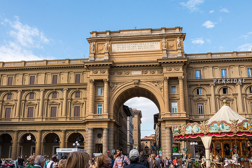 plaza de la republica 3