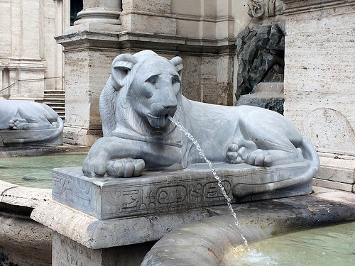 fuente de moisés 3