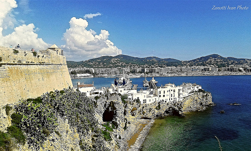 dalt vila-2