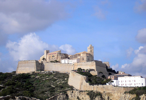 dalt vila-3