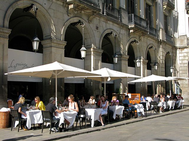 plaza-real-de-barcelona-4