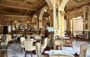 Lugares legendarios en España para tomarte un café