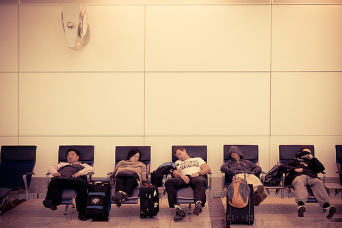 tirado-en-el-aeropuerto-4