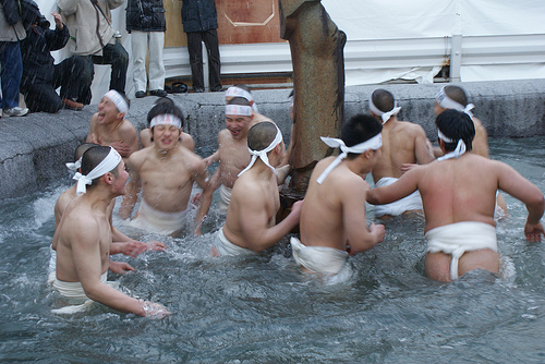 Saidai-ji Eyo Hadaka Matsuri. celebraciones más extrañas