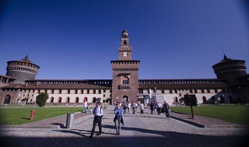 Castillo sforzesco en milan