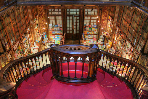 Escaleras libreria lello e irmao