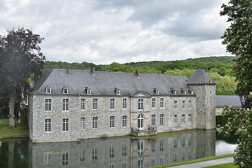Castillo de annevoie-rouillon